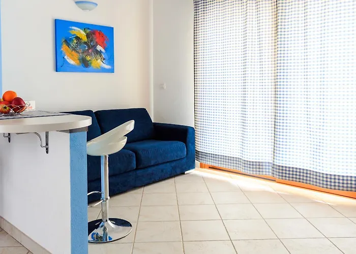 Sanpietroburgo 22 * Olbia